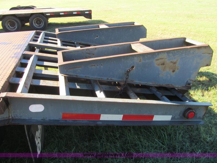 image for item H5598 2005 Belshe DT235-2EP equipment trailer