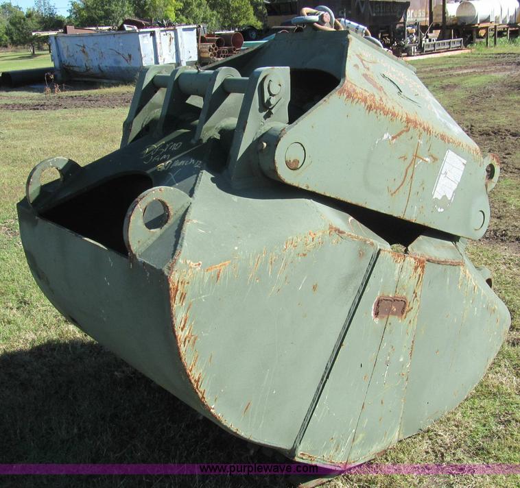 image for item H5599 Anvil Attachments MHC0100X036 clamshell bucket