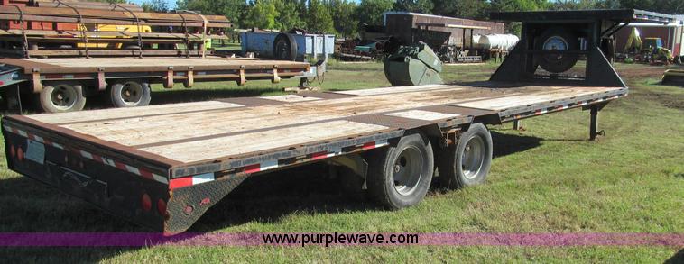 image for item H5600 2003 PJ gooseneck trailer