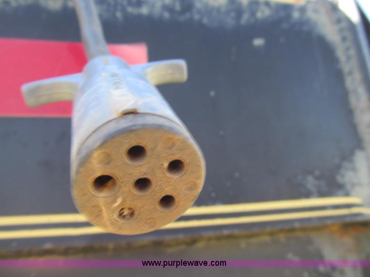 image for item H5601 2004 Target gooseneck trailer