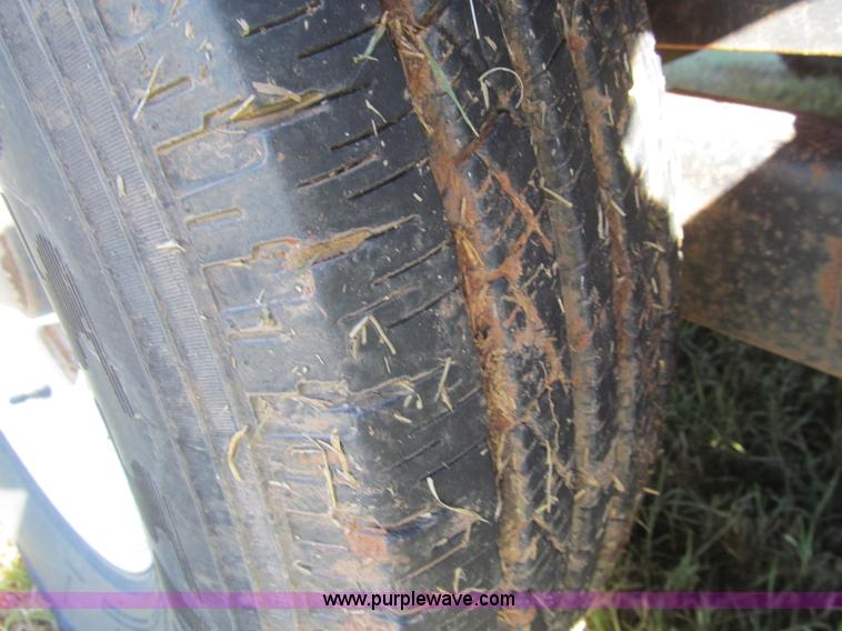 image for item H5601 2004 Target gooseneck trailer