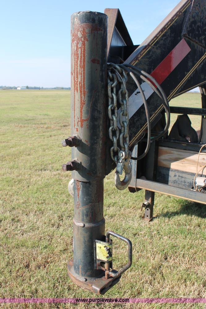 image for item H5601 2004 Target gooseneck trailer