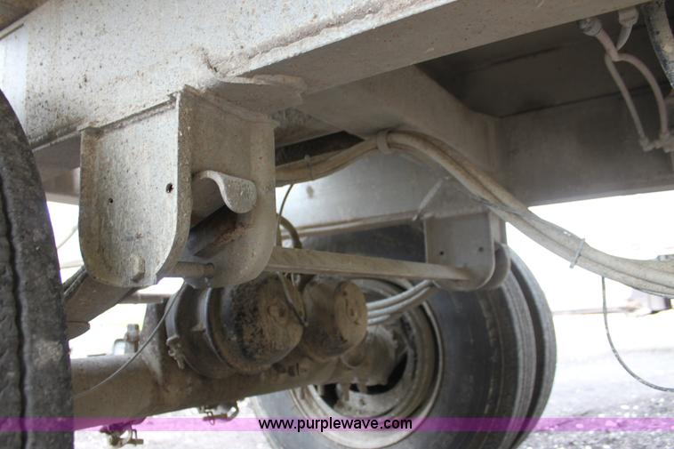 image for item H8824 2001 Clement pup dump trailer