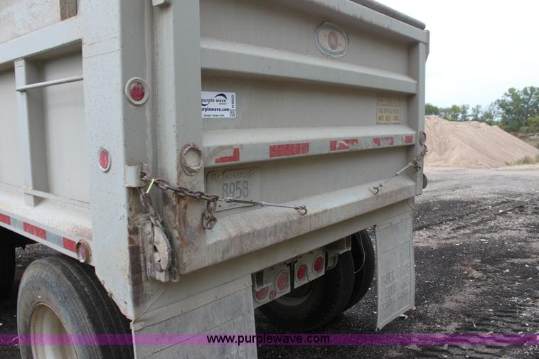 image for item H8825 1988 Supreme pup dump trailer