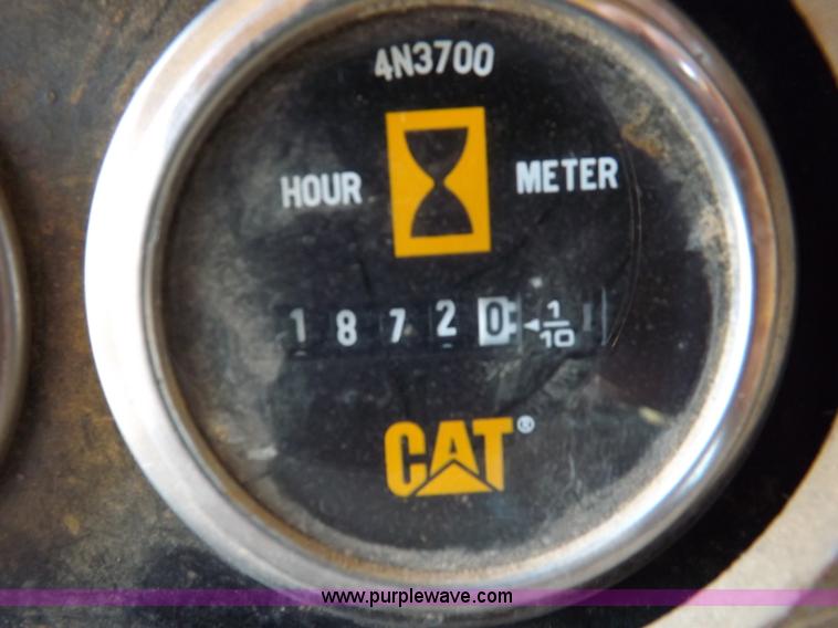 image for item H9060 1977 Caterpillar D7G dozer