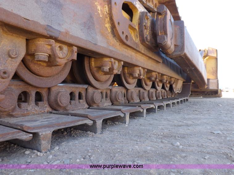 image for item H9060 1977 Caterpillar D7G dozer