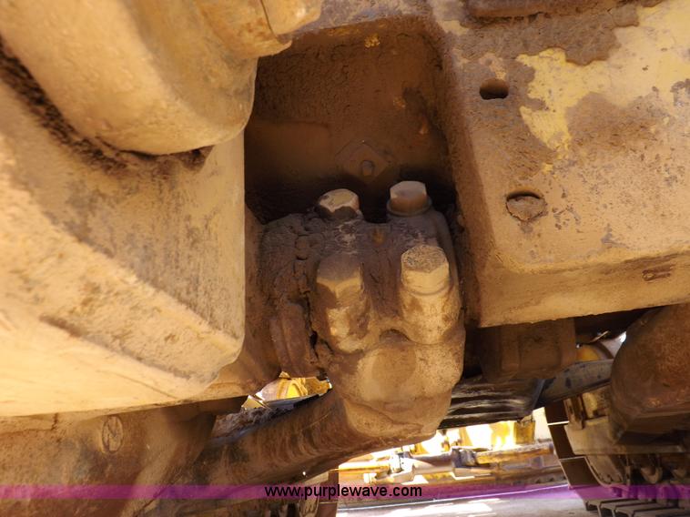 image for item H9060 1977 Caterpillar D7G dozer