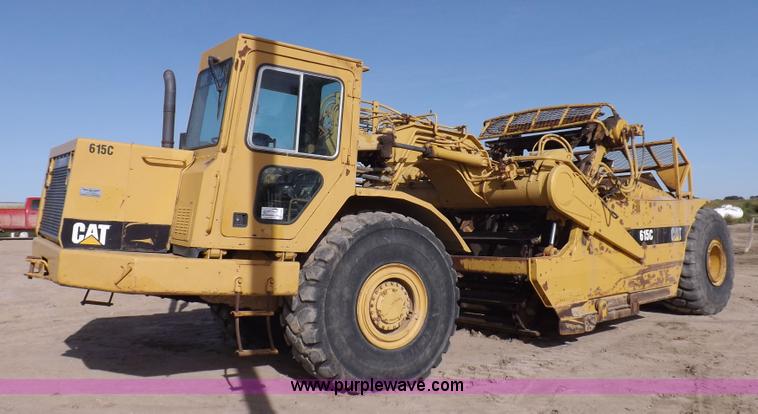 image for item H9066 1990 Caterpillar 615C elevating scraper