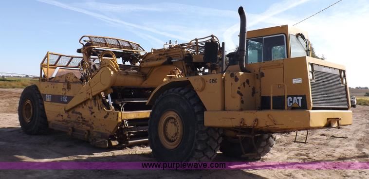 image for item H9066 1990 Caterpillar 615C elevating scraper