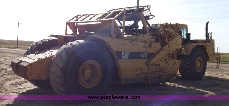 image for item H9066 1990 Caterpillar 615C elevating scraper