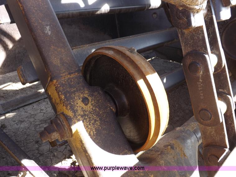 image for item H9066 1990 Caterpillar 615C elevating scraper