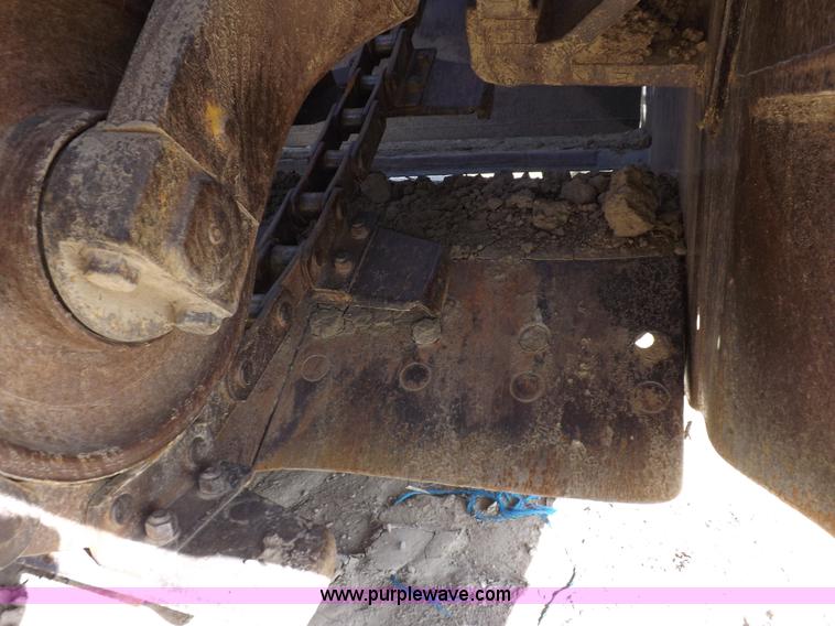 image for item H9066 1990 Caterpillar 615C elevating scraper