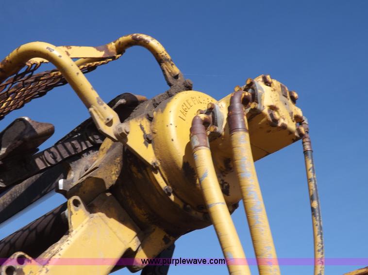 image for item H9066 1990 Caterpillar 615C elevating scraper