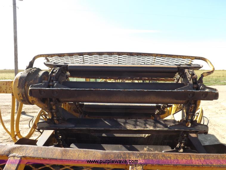 image for item H9066 1990 Caterpillar 615C elevating scraper