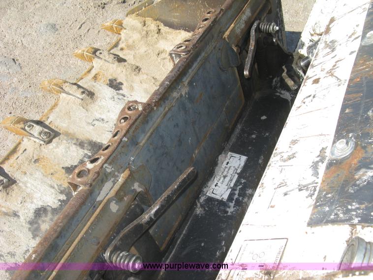 image for item H9491 2010 Bobcat S150 skid steer