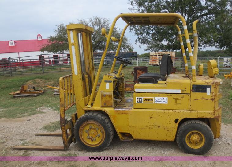 image for item I2204 Caterpillar V60B forklift