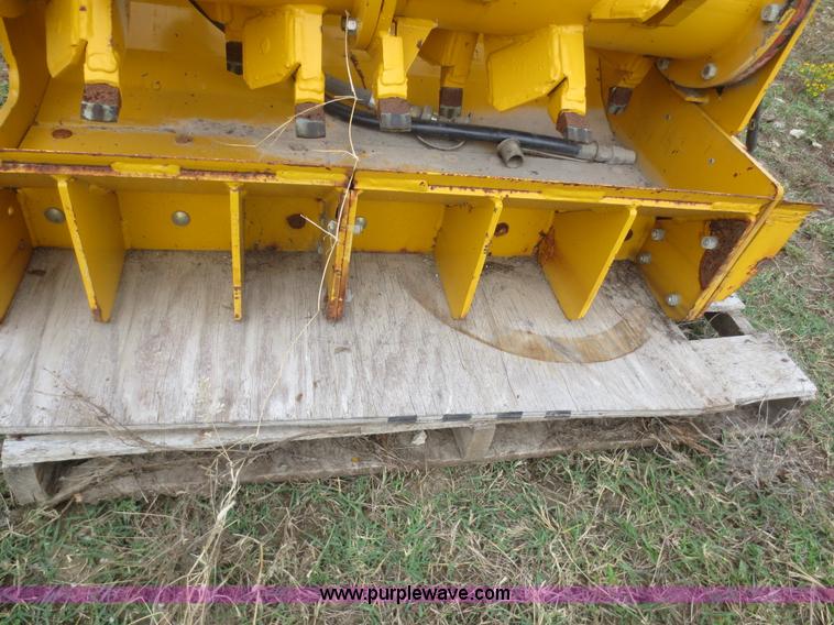 image for item I2206 Gomaco sectionalized trimmer head