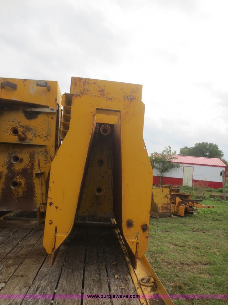 image for item I2208 Gomaco Jersey barrier mold