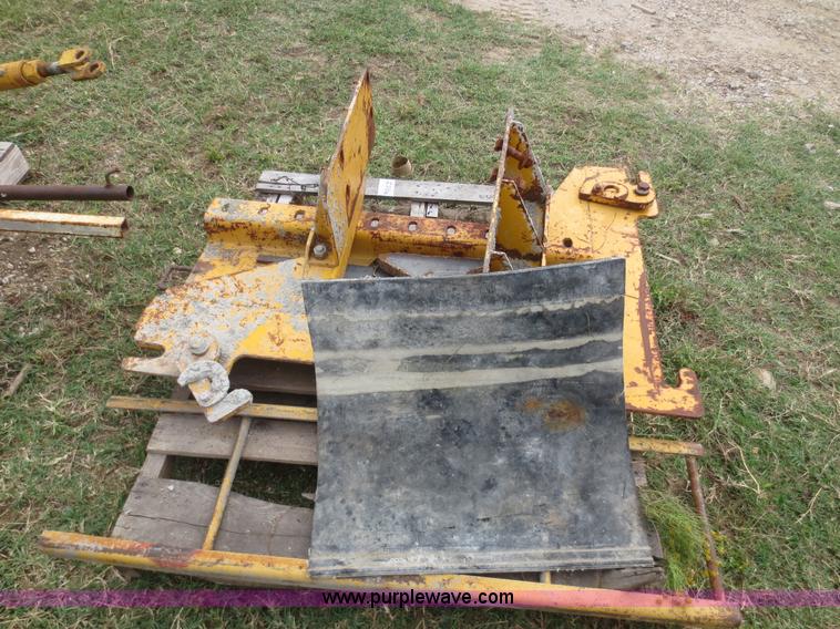 image for item I2208 Gomaco Jersey barrier mold