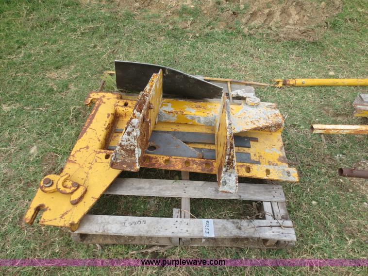 image for item I2208 Gomaco Jersey barrier mold