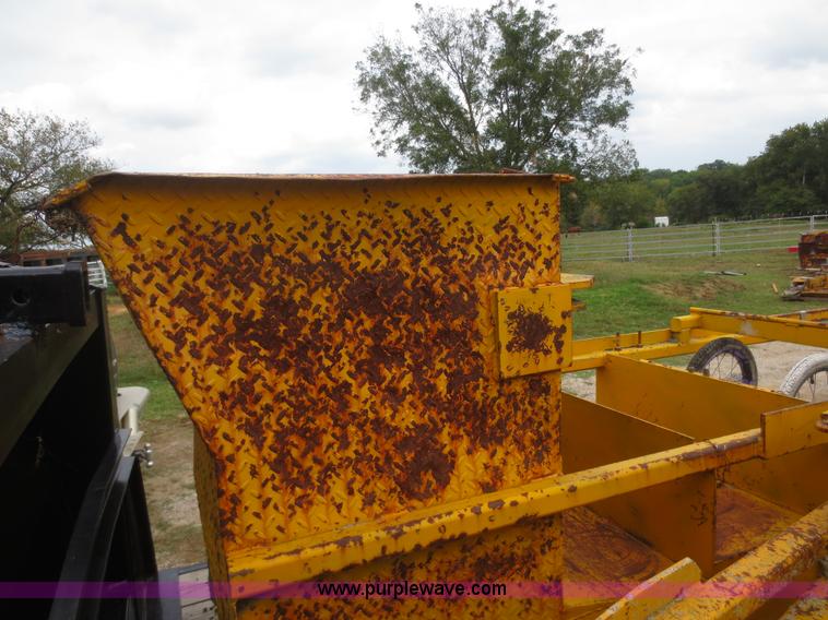 image for item I2208 Gomaco Jersey barrier mold