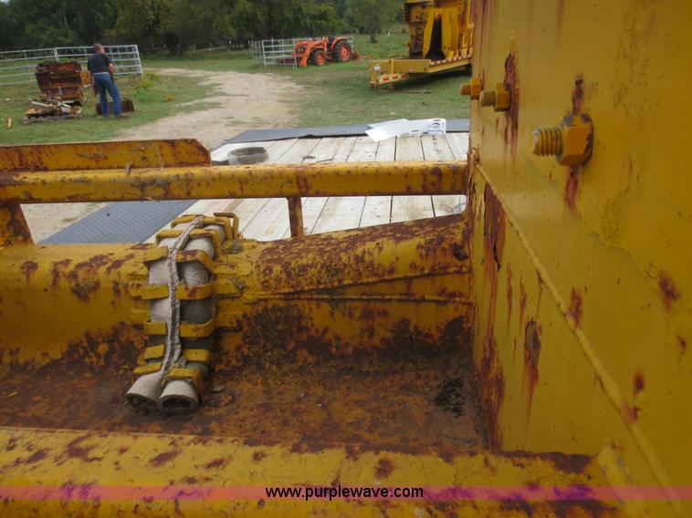 image for item I2209 24"W curb and gutter mold