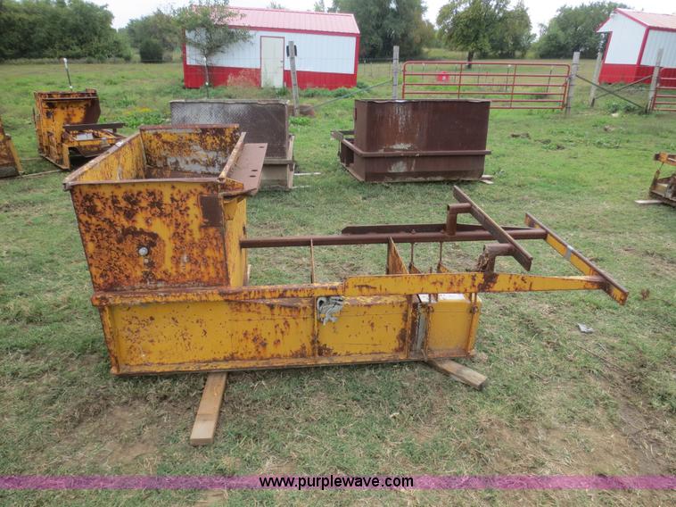 image for item I2209 24"W curb and gutter mold