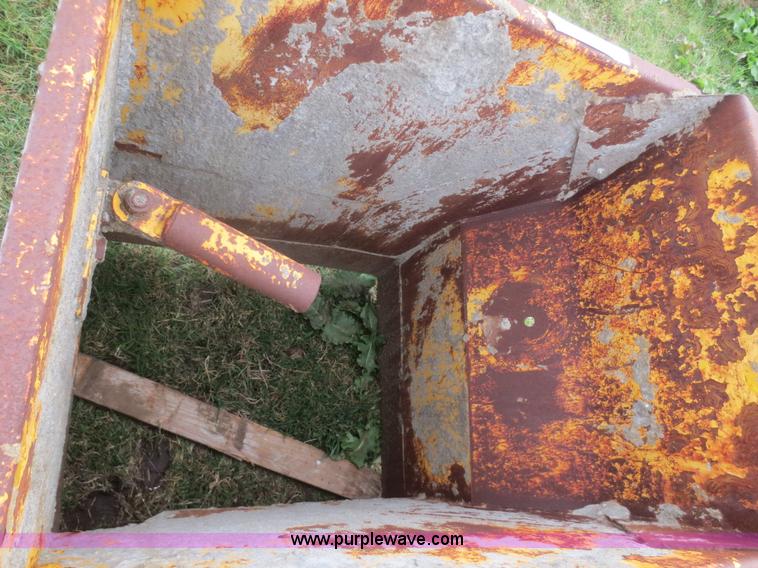 image for item I2209 24"W curb and gutter mold