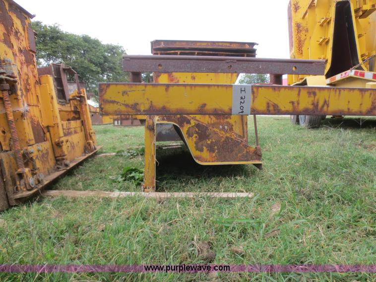 image for item I2209 24"W curb and gutter mold