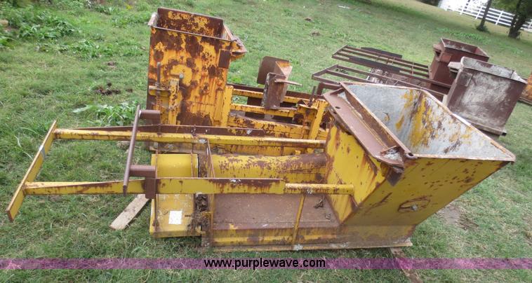 image for item I2209 24"W curb and gutter mold