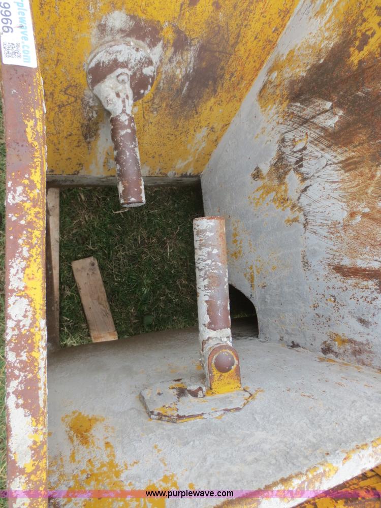 image for item I2209 24"W curb and gutter mold