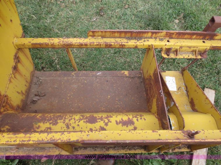 image for item I2209 24"W curb and gutter mold