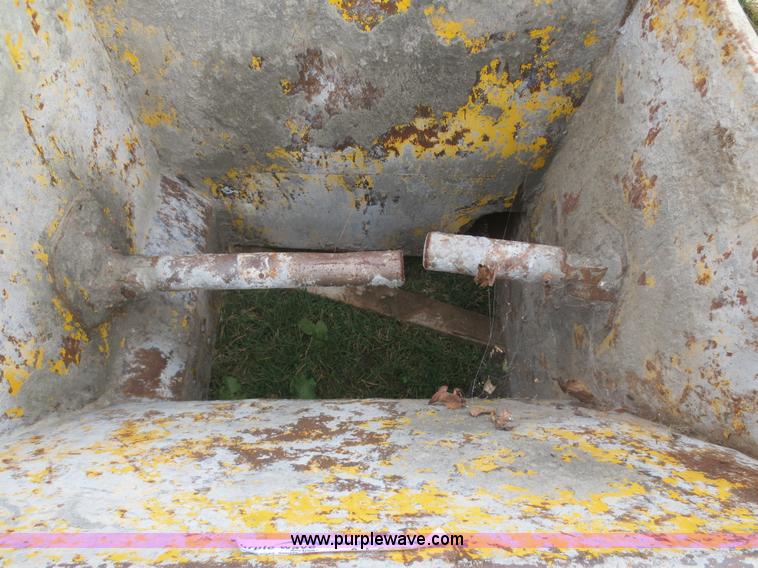 image for item I2209 24"W curb and gutter mold