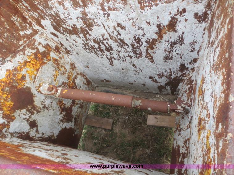 image for item I2209 24"W curb and gutter mold