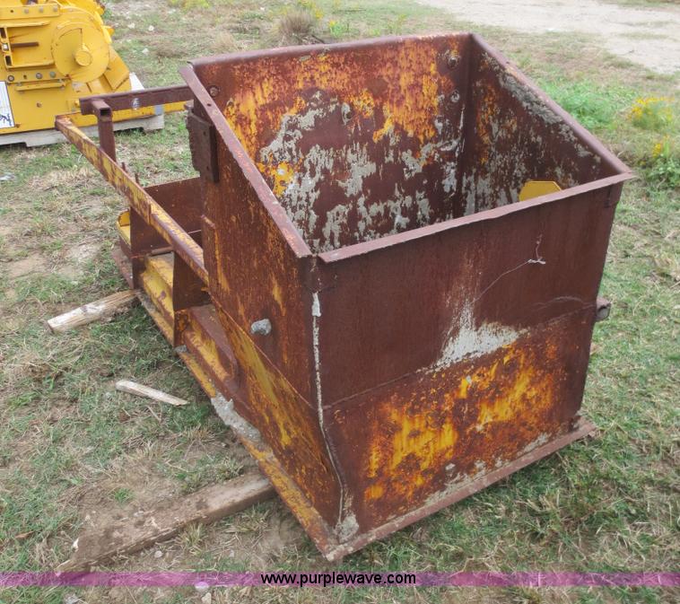 image for item I2209 24"W curb and gutter mold