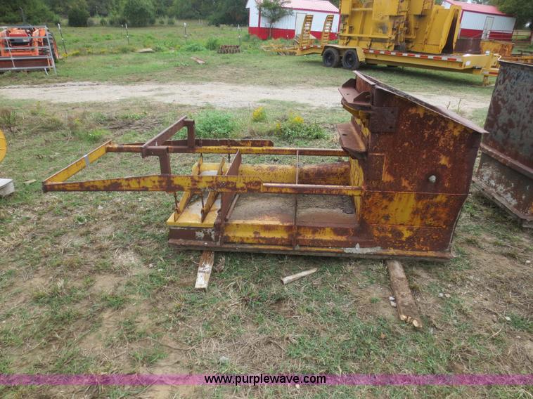 image for item I2209 24"W curb and gutter mold