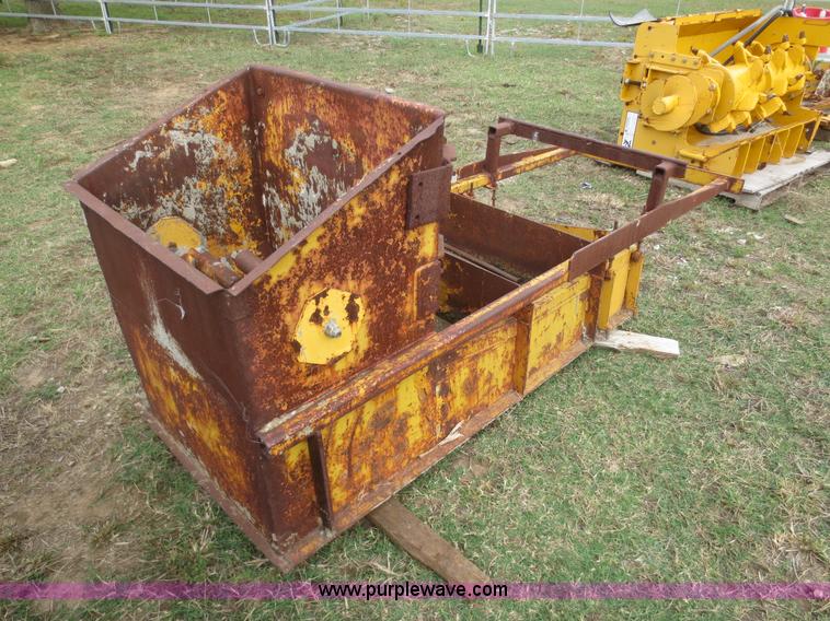 image for item I2209 24"W curb and gutter mold