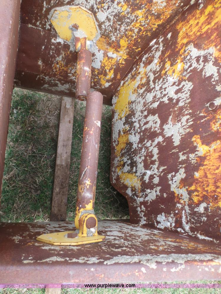 image for item I2209 24"W curb and gutter mold