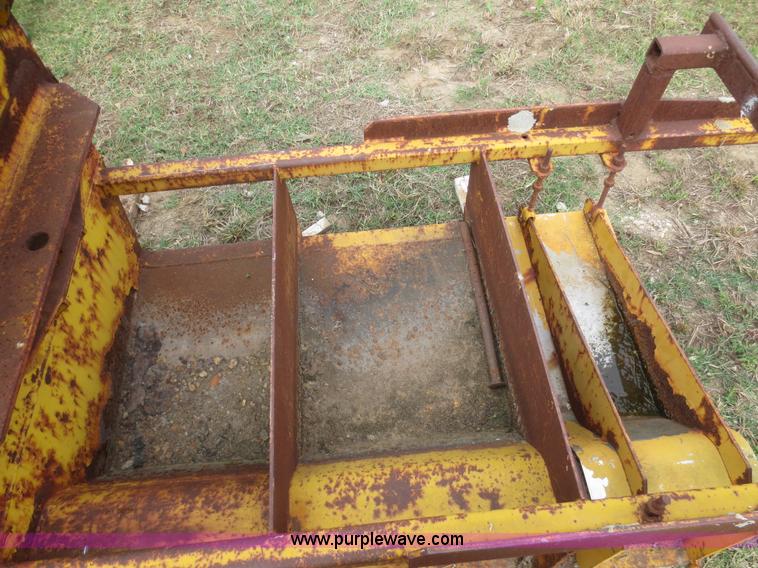 image for item I2209 24"W curb and gutter mold