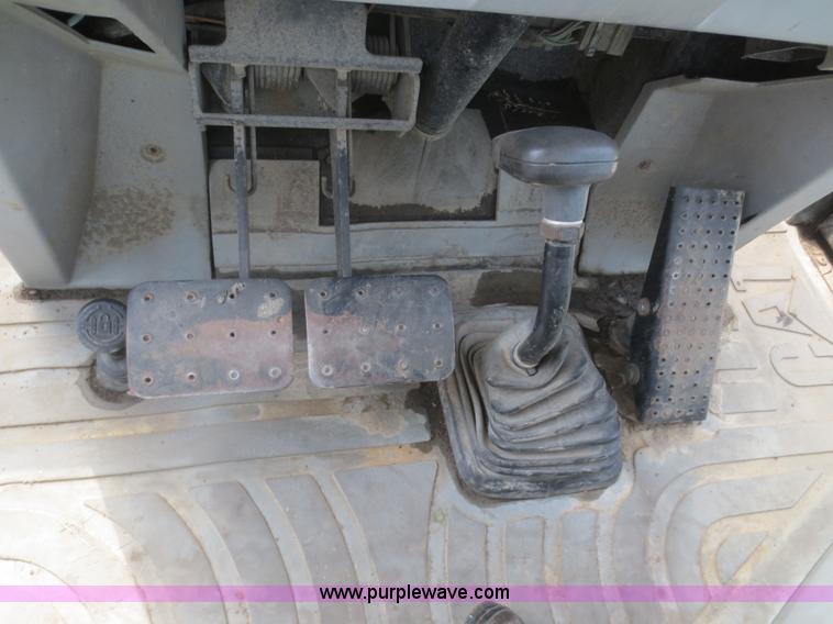 image for item I2210 1995 Caterpillar 416B backhoe
