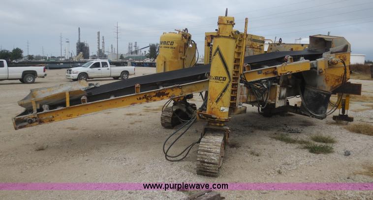 image for item I2211 1993 Gomaco GT6300 curb and gutter machine