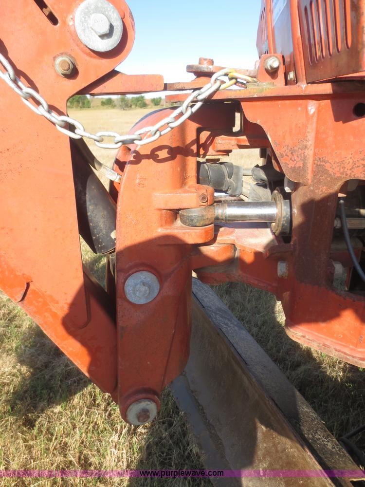 image for item I2212 2003 Ditch Witch RT70M trencher