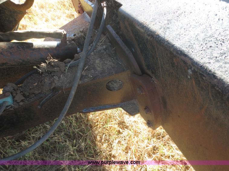 image for item I2212 2003 Ditch Witch RT70M trencher