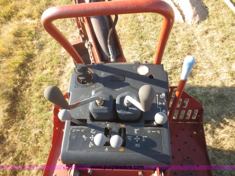 image for item I2212 2003 Ditch Witch RT70M trencher