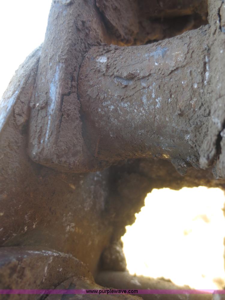 image for item I2212 2003 Ditch Witch RT70M trencher