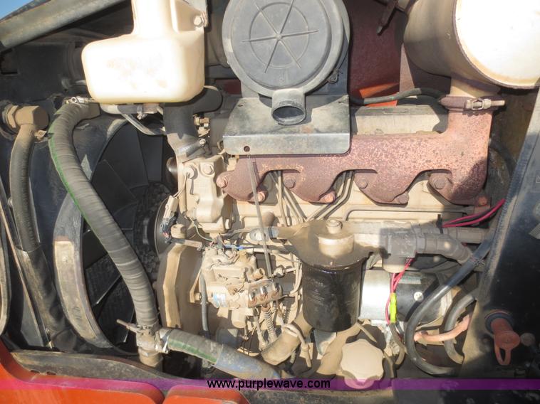 image for item I2212 2003 Ditch Witch RT70M trencher