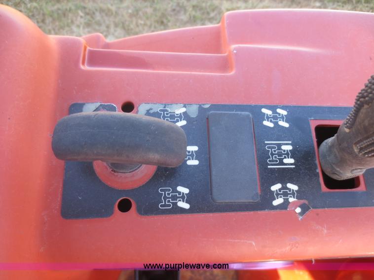 image for item I2212 2003 Ditch Witch RT70M trencher