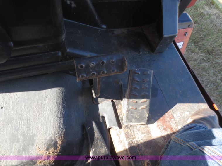 image for item I2212 2003 Ditch Witch RT70M trencher