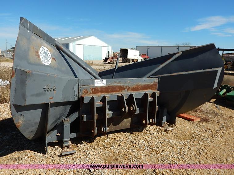 image for item I5378 Henke V snow plow