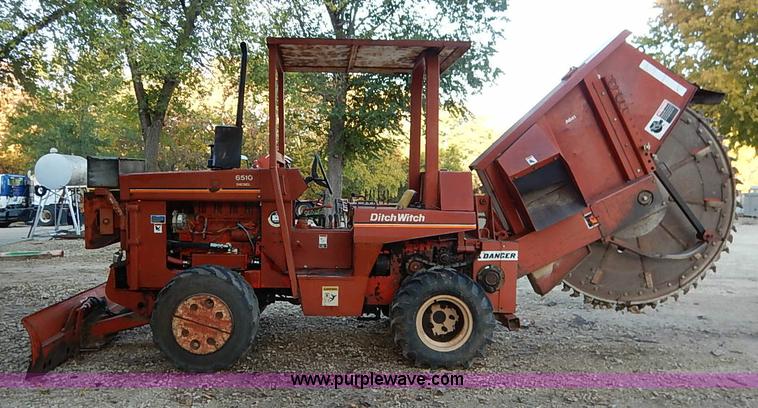 image for item I5395 Ditch Witch 6510 rock saw trencher